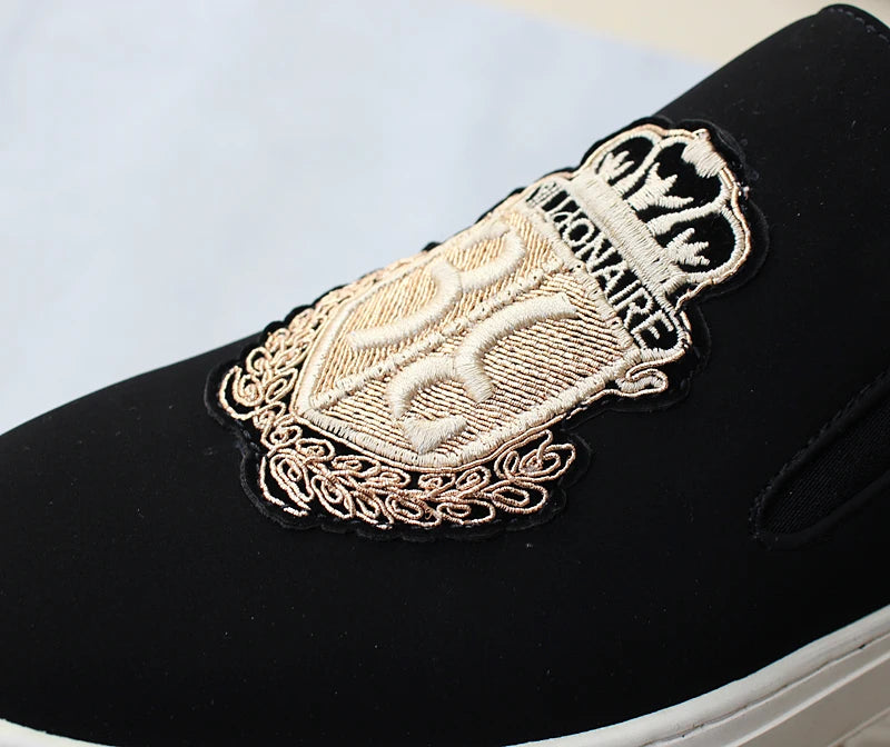 Brand New Men Casual Shoes Black Suede Leather Man Party Luxury Embroidery Flat Shoes Tide Slip-On Loafers