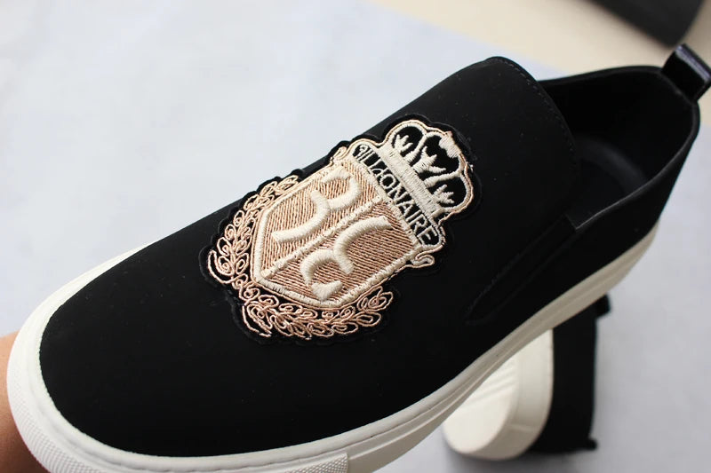 Brand New Men Casual Shoes Black Suede Leather Man Party Luxury Embroidery Flat Shoes Tide Slip-On Loafers