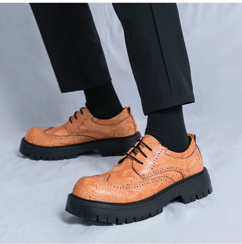 Brogues Men's Luxury Designer Style Thick Sole Shoes Elegant and Sophisticated Gentleman's Shoe Popular Wedding Party Shoes