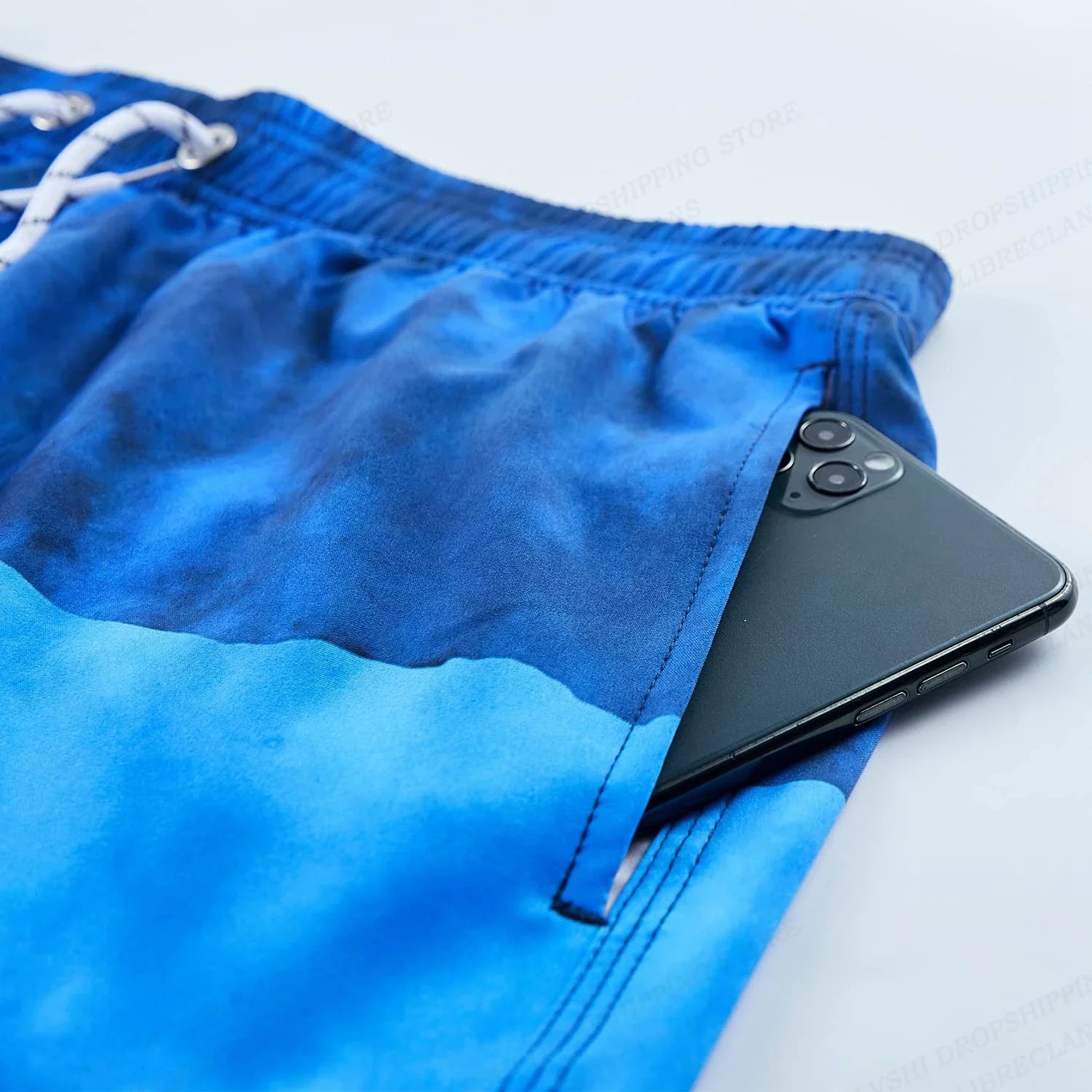 2025 NEW Fitness sports Shorts Man Summer Gyms Workout Male Breathable Mesh shorts Quick Dry Beach Short Pants men Sportswear ﻿