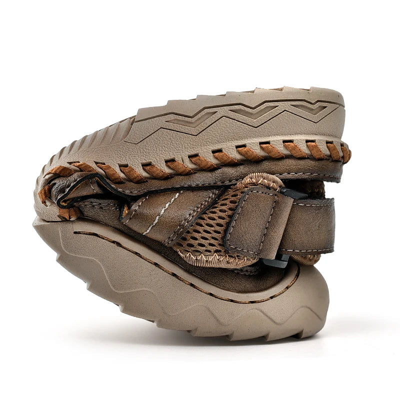 New Mens Sandals Summer Breathable Mesh Sandals Men Outdoor Casual Lightweight Beach Sandals Fashion Men Shoes Large Size 38-46
