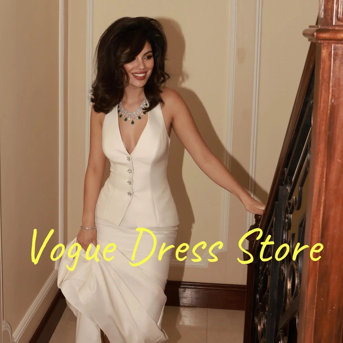 Customized High Quality Jersey Buttons Evening Dresses Delicate Sleeveless V-Neck Cocktail Dress Custom Made Celebrity