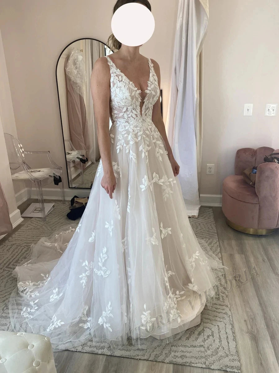 VIKTORIA Fashion Aline Wedding Dresses V-neck Custom-Made Court Train Appliques Sleeveless Robe De Mariée Engagement Plus