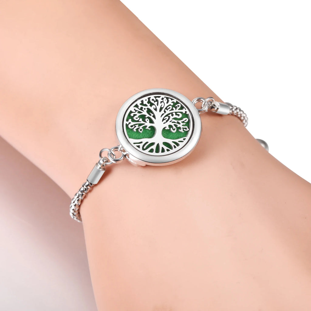 Trendy 20mm Butterfly Insert Pad Aromatherapy Bracelet Stainless Steel Women Essential Oil Diffuser Bangle Support Custom Logo