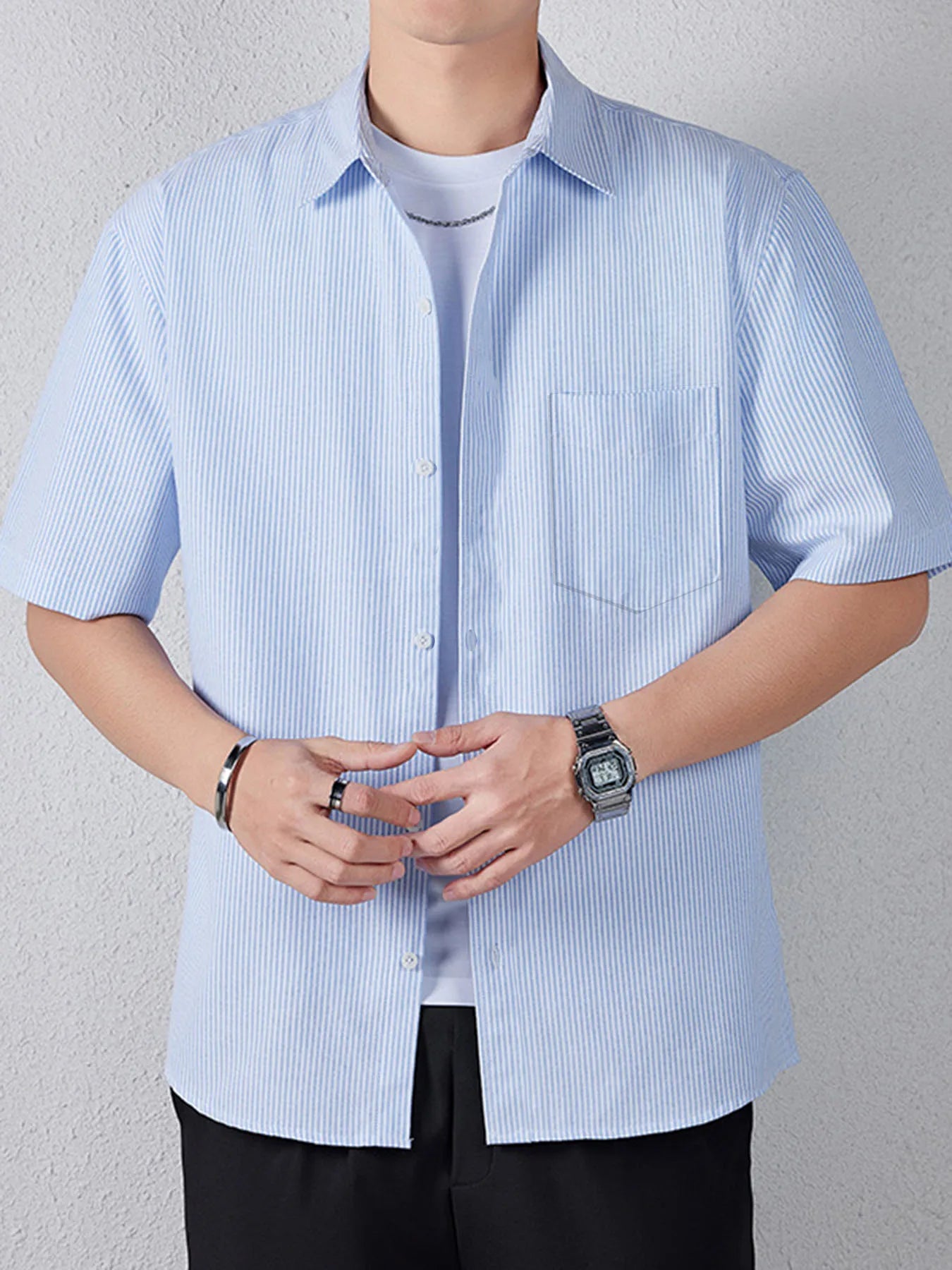 Short-sleeved shirt men's simple pinstripe high-end top summer loose and versatile new high-end men's shirt