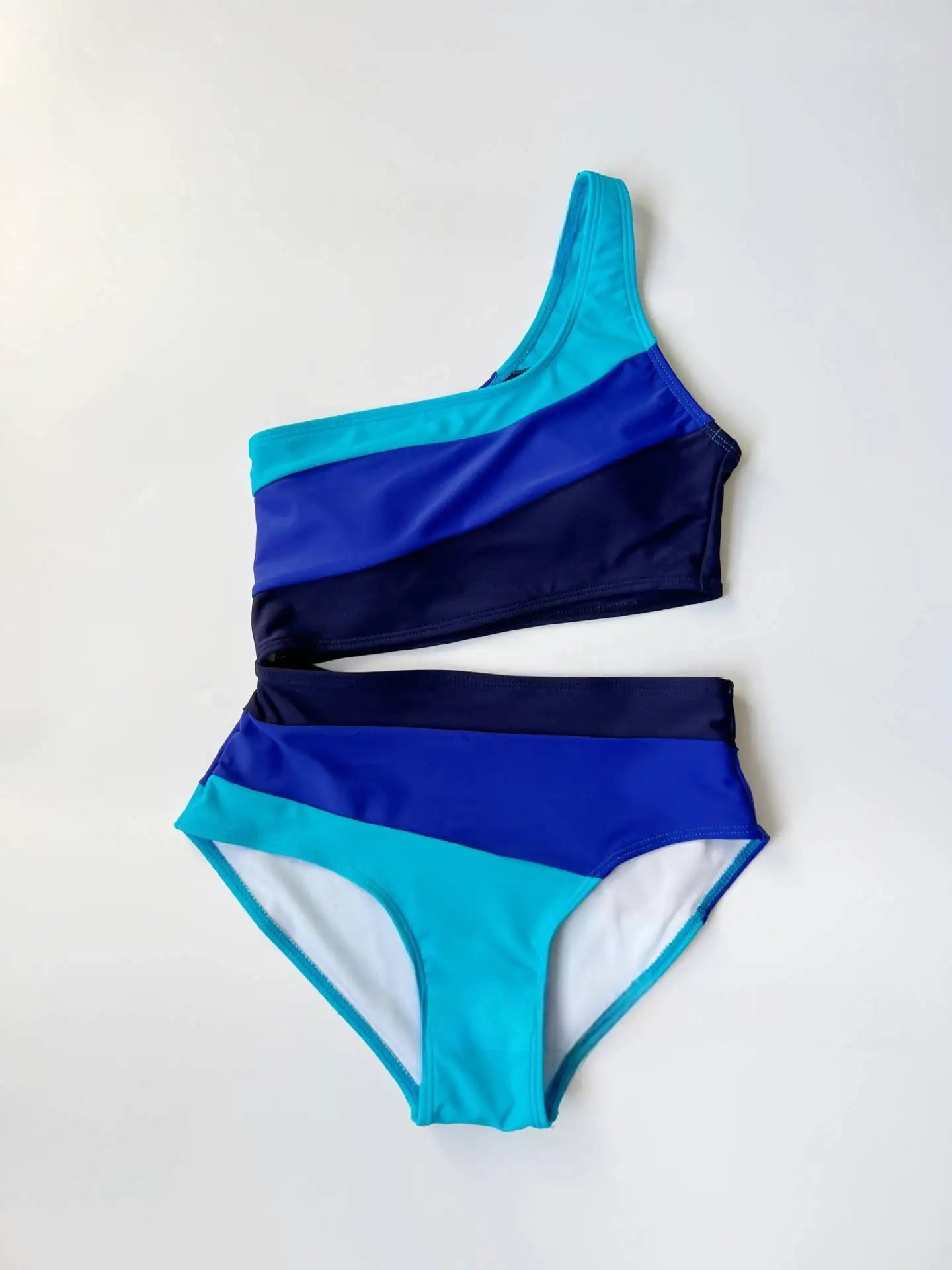 Cikini One-Piece Swimsuit With Colorblock Hollow-Out One Shoulder Neckline Summer Beach Swimwear Bathing Suit For Women
