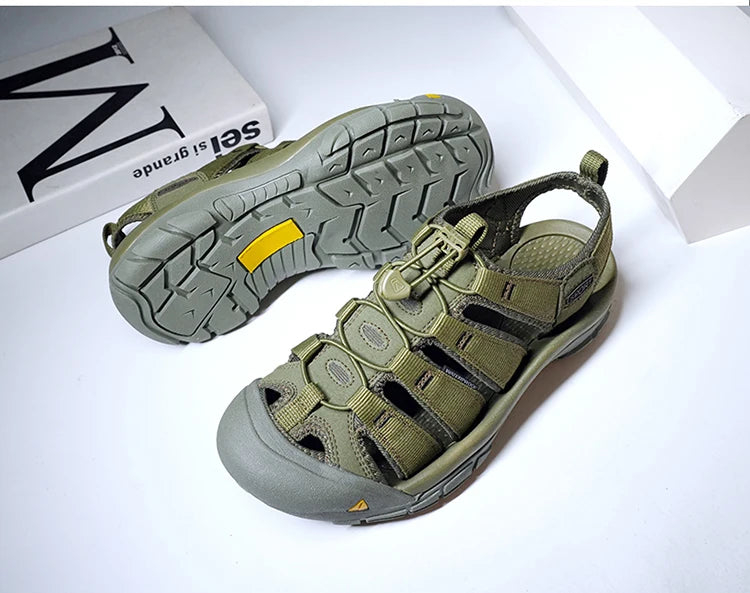 Fashion Men's Casual Mesh Outdoor Beach Sandals Light Breathable Shoe for Men Anti-slip Waterproof Sandal Man Comfortable Shoes