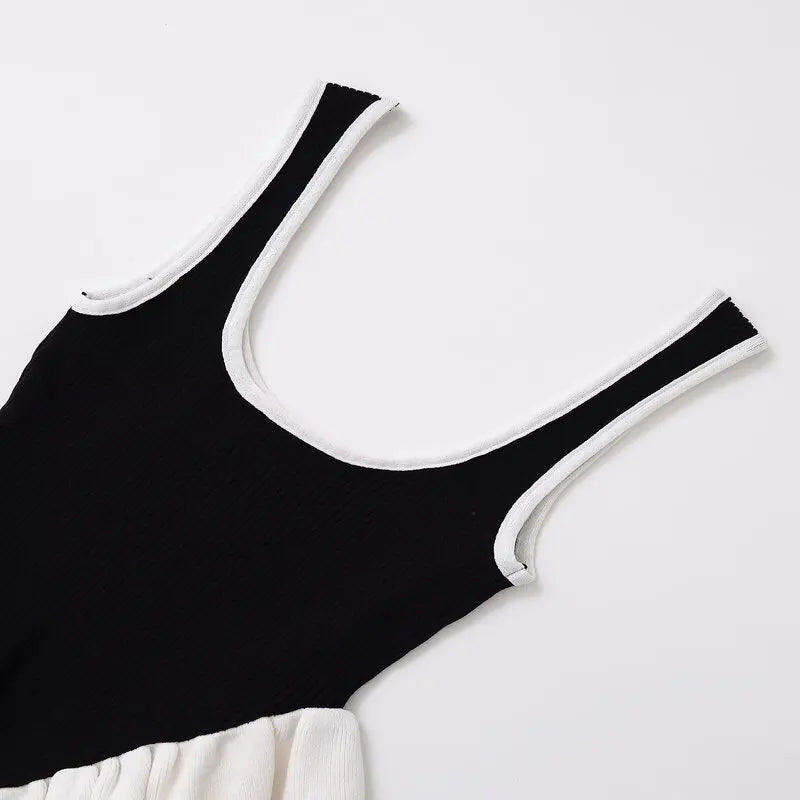 Summer 2025 New Women's Svel round Ne Pullover Color Blo Design Knitted Vest Top Faion Commute Sle ort Length