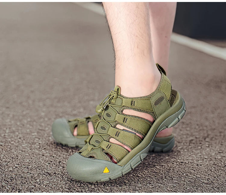 Fashion Men's Casual Mesh Outdoor Beach Sandals Light Breathable Shoe for Men Anti-slip Waterproof Sandal Man Comfortable Shoes