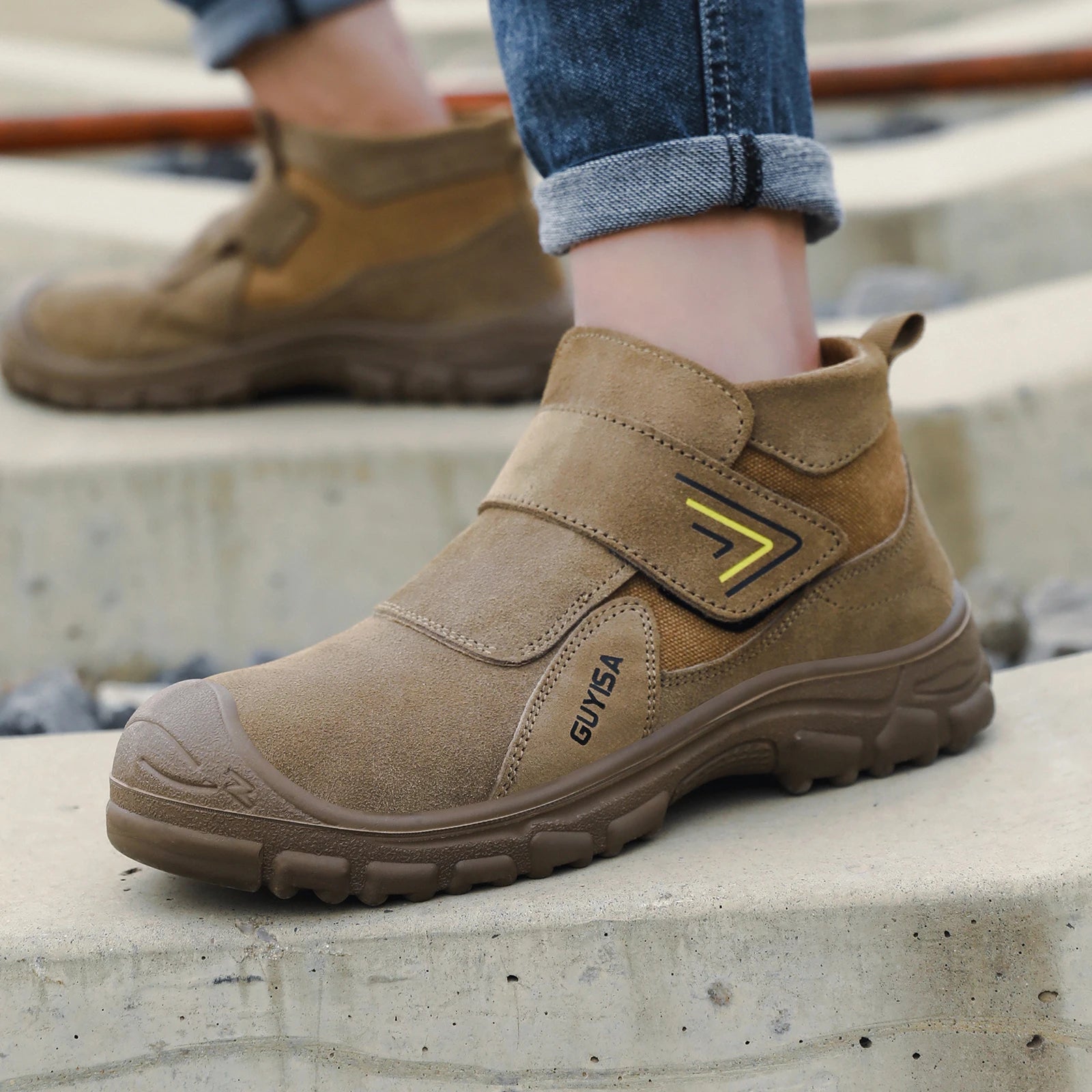 Work shoes for men, anti-shatter, anti-stab, anti-scald, durable sole, all-season model