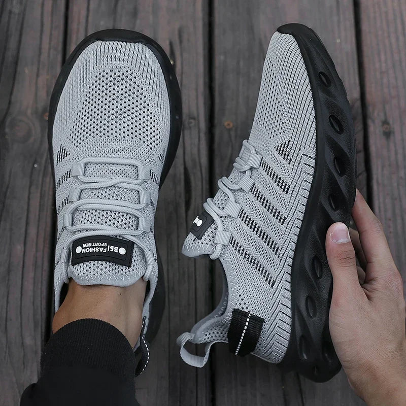 Men's Thick Soled Sports Shoes for Spring and Summer Women's Breathable and Shock-absorbing Fashionable Running Shoes Bare Foot