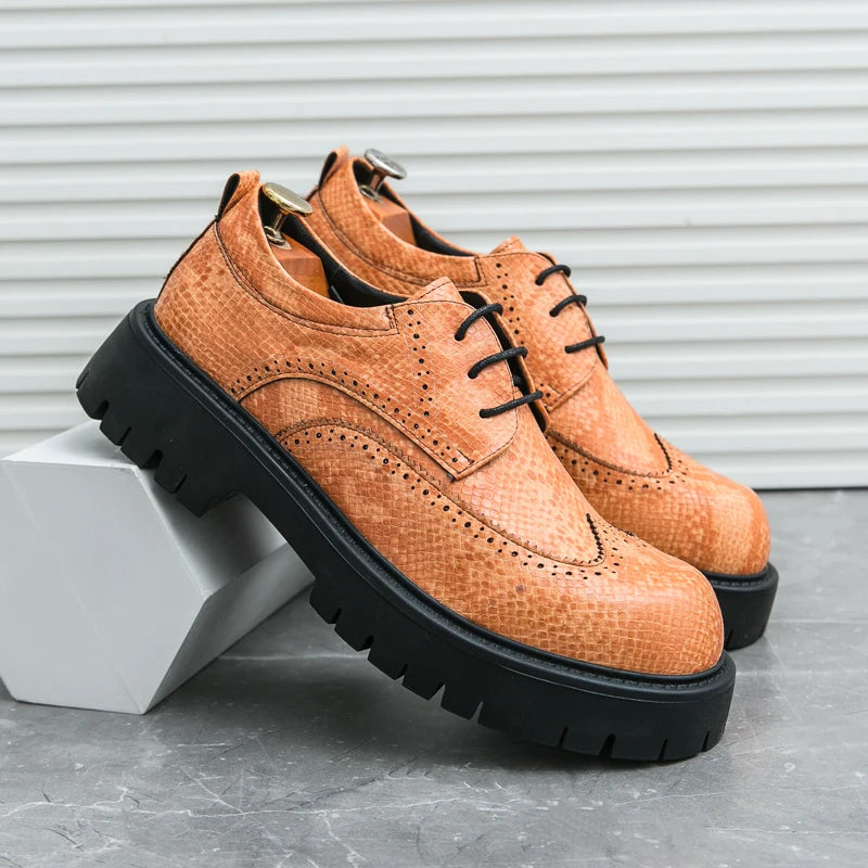 Brogues Men's Luxury Designer Style Thick Sole Shoes Elegant and Sophisticated Gentleman's Shoe Popular Wedding Party Shoes