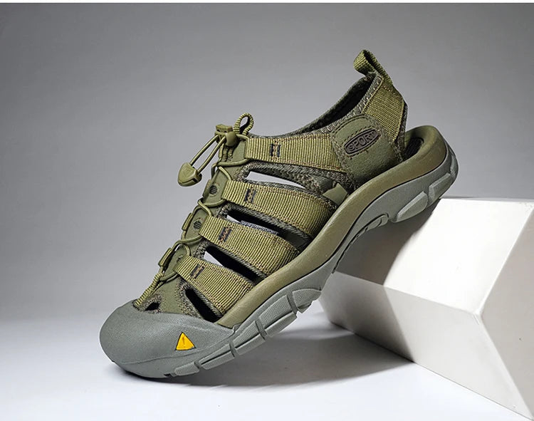 Fashion Men's Casual Mesh Outdoor Beach Sandals Light Breathable Shoe for Men Anti-slip Waterproof Sandal Man Comfortable Shoes