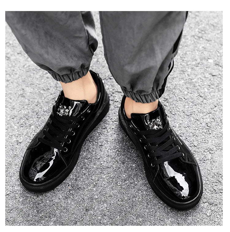 Men Casual Shoes Patent Leather Flats Loafers Tiger Skate Men Cool Driving Shoes Male Walking Shoes Sneakers Dress Footwears 47