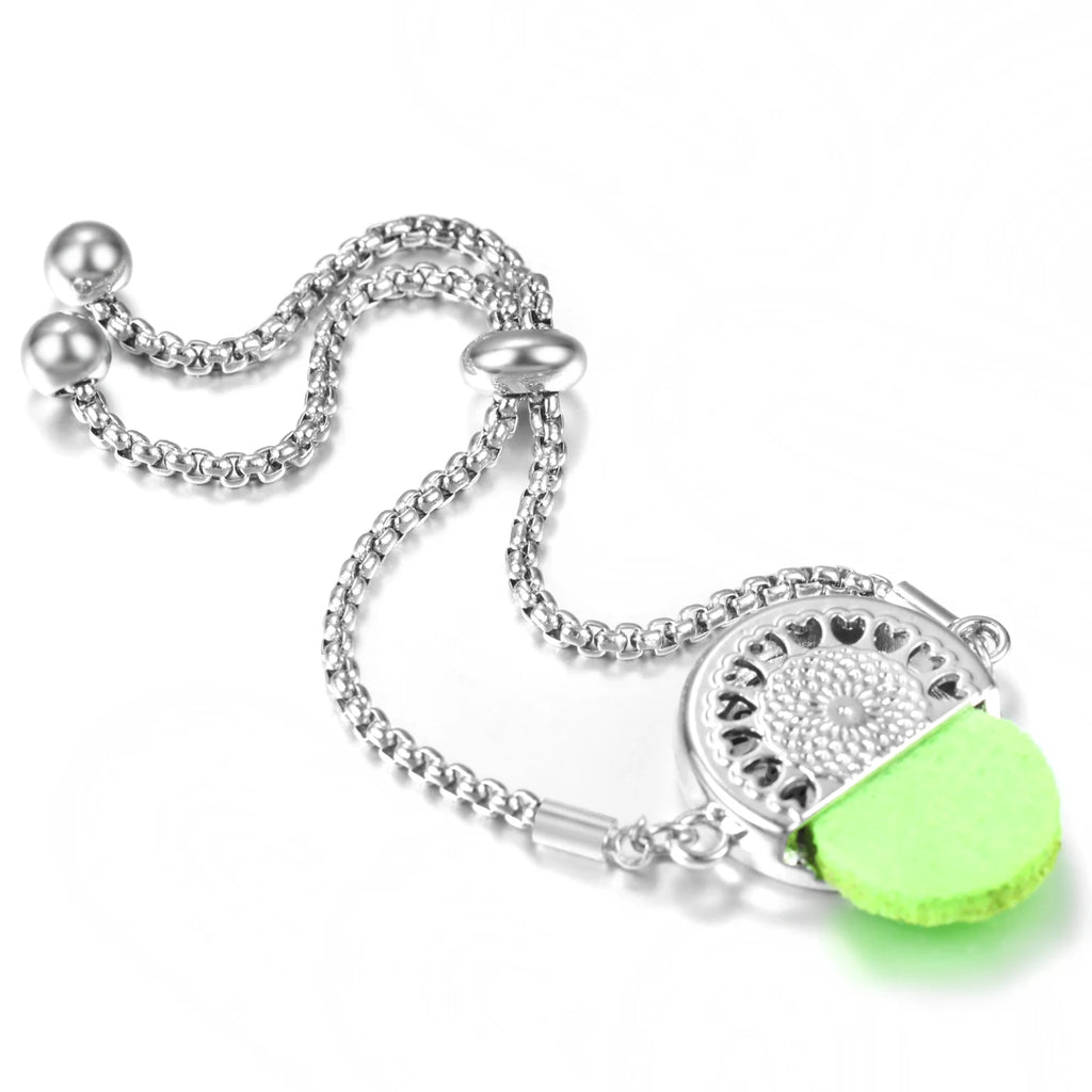 Trendy 20mm Butterfly Insert Pad Aromatherapy Bracelet Stainless Steel Women Essential Oil Diffuser Bangle Support Custom Logo