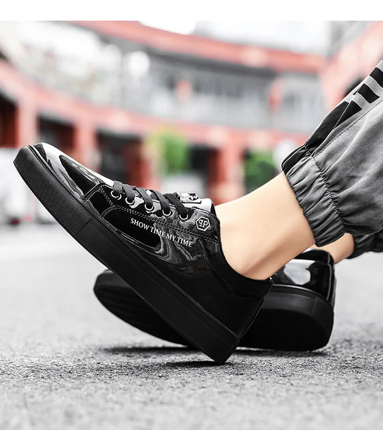 Men Casual Shoes Patent Leather Flats Loafers Tiger Skate Men Cool Driving Shoes Male Walking Shoes Sneakers Dress Footwears 47
